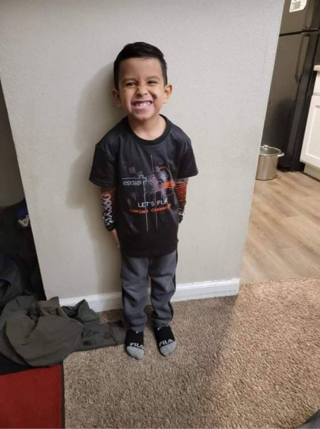 Five-year-old boy killed Aurora apartment fire