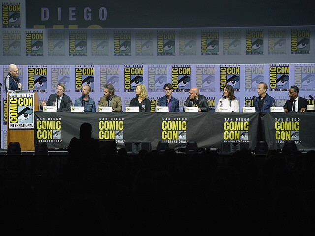 Comic Con Cast Panel PHOTOS: Cast of 'Breaking Bad' reunites at Comic-Con 2018