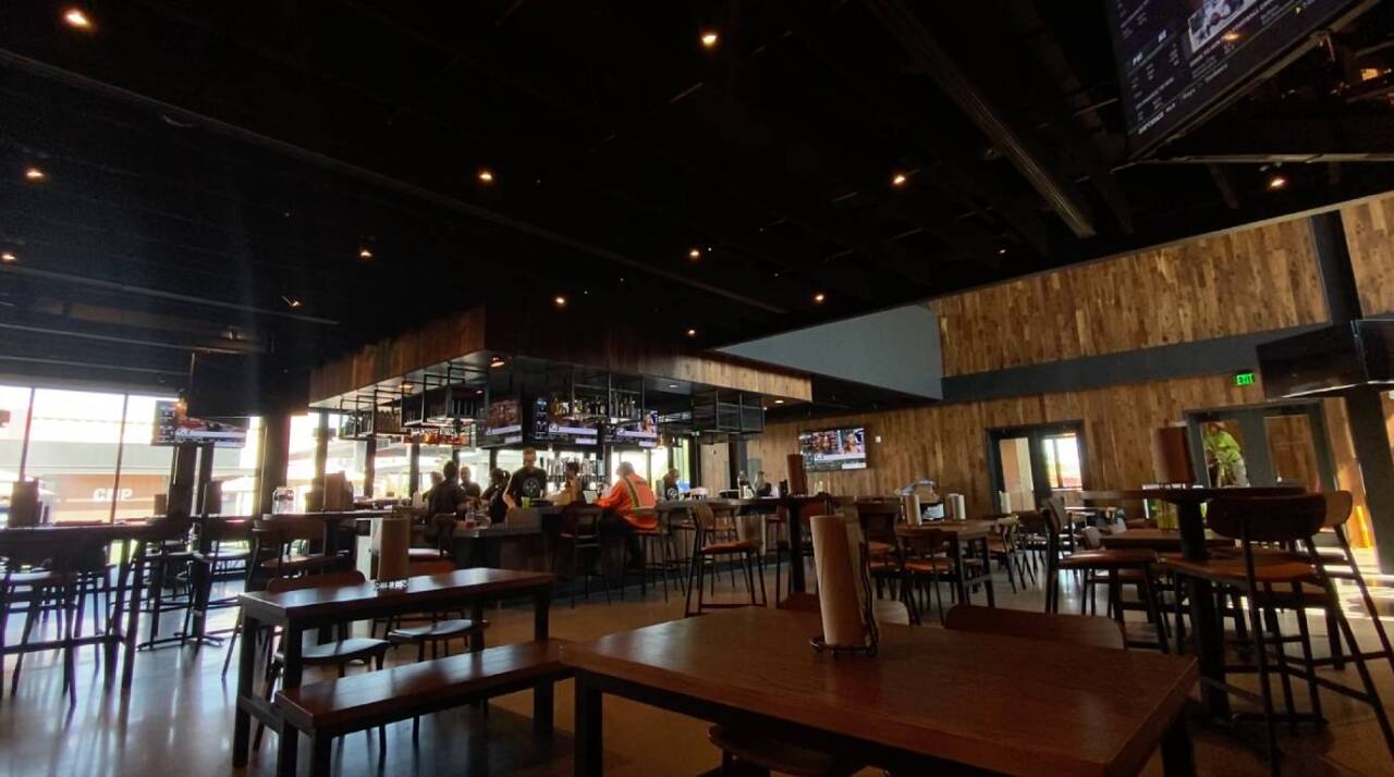 On the first floor you can see the bar area that’s placed in the middle of the dining area- and this won’t be the only bar on location. According to Hoyt, The Paddle Bar which is located outside will have a bar and a kitchen. That means you can get your late night dishes and drinks after the main restaurant closes.