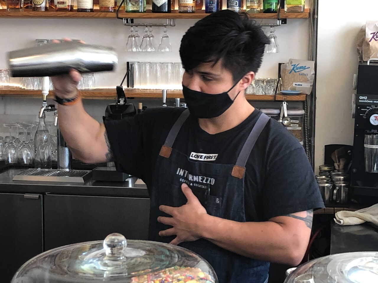 bartender-generic-to-go cocktails1.jpg