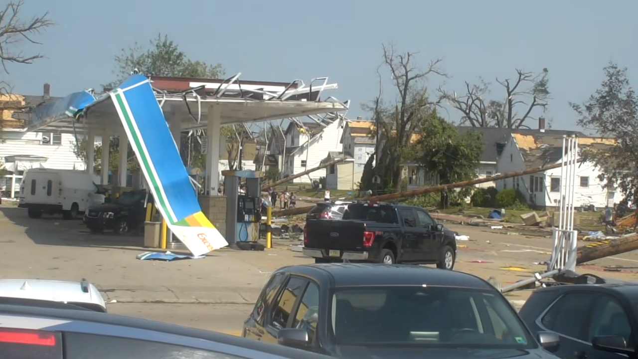menasha gas station