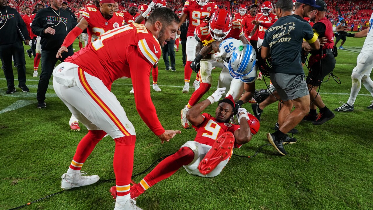 APTOPIX Lions Chiefs Football