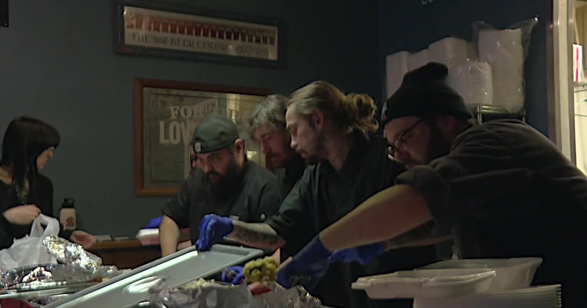 Turkey Day at Mulligans' - Vimarsana News