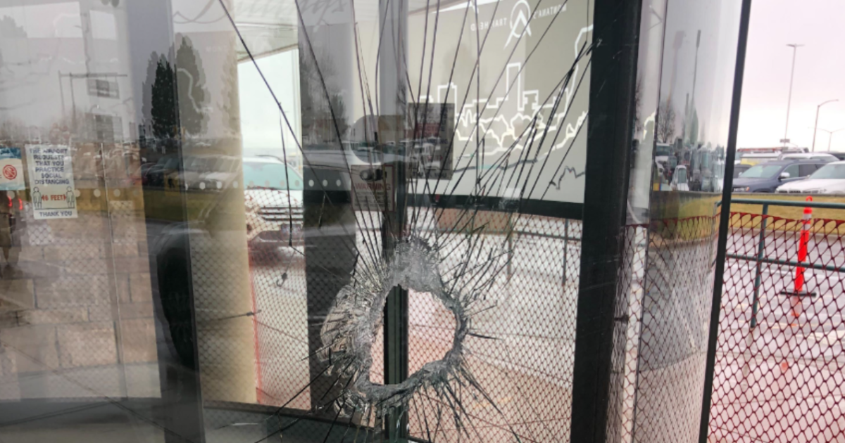 Man accused of vandalism at Billings airport arraigned on felony charges - Vimarsana News