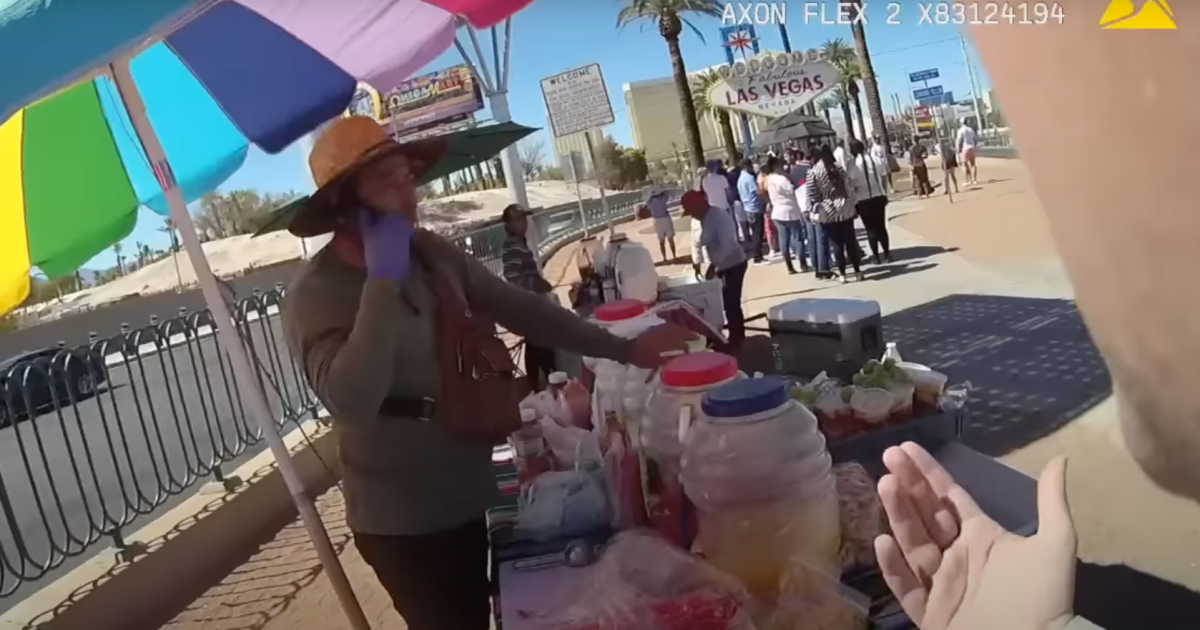Street vendor arrested after police altercation at Welcome to Las Vegas sign - Vimarsana News