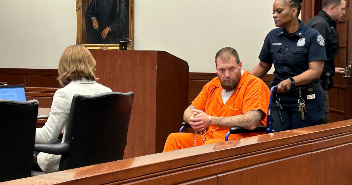 Case of man charged in deputy's murder heads to grand jury