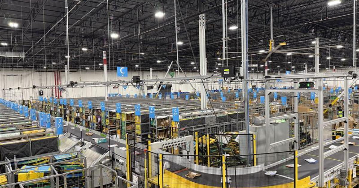 Cyber Monday set to smash records, Amazon in Cleveland prepped for delivery