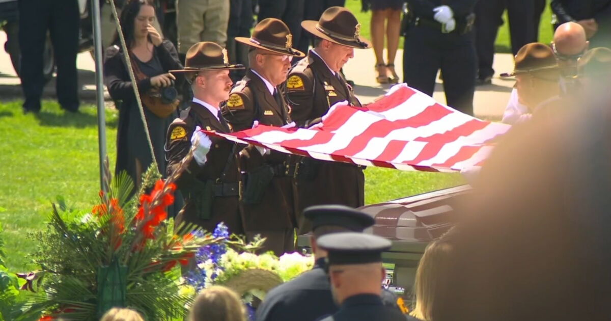 Fallen Officer Rip Fallen officer's funeral unites communities in mourning