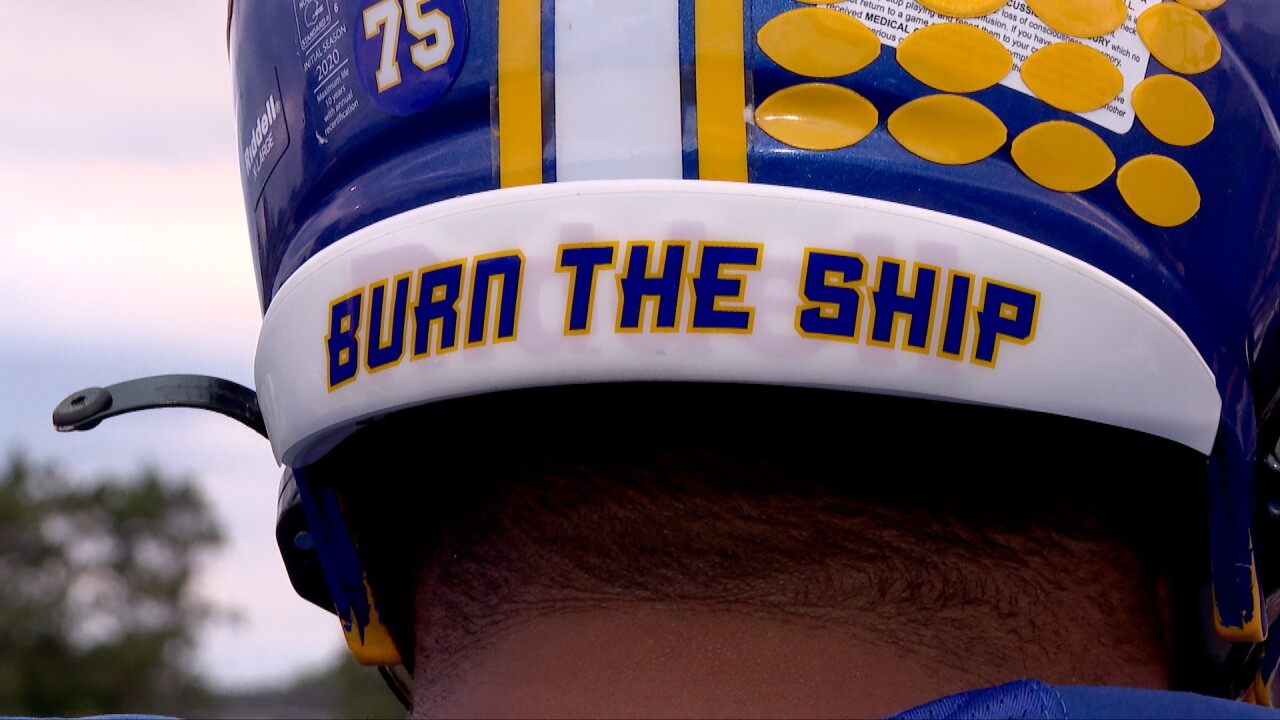 delavan darien helmet.jpg