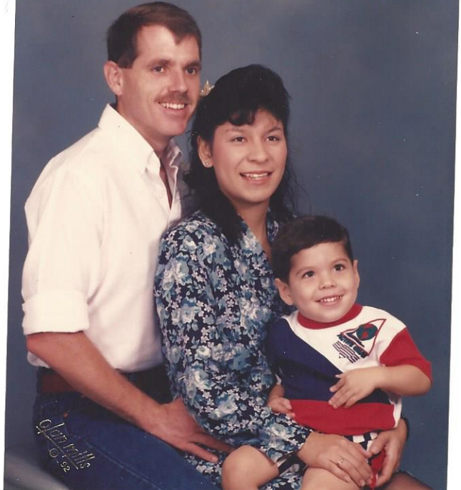 Childhood photo of James O'Brien and his parents
