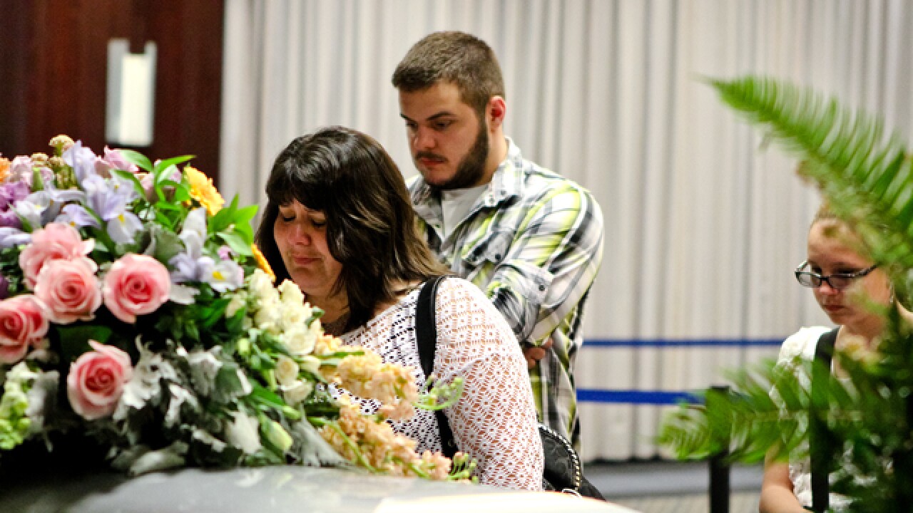 Surrounded by love: Visitation for Lauren Hill