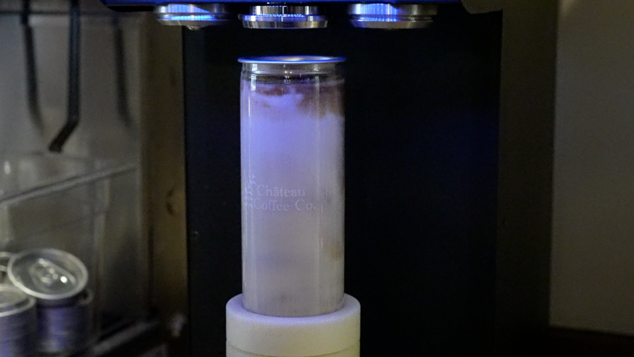 Canned coffee drinks, Château Coffee Co.