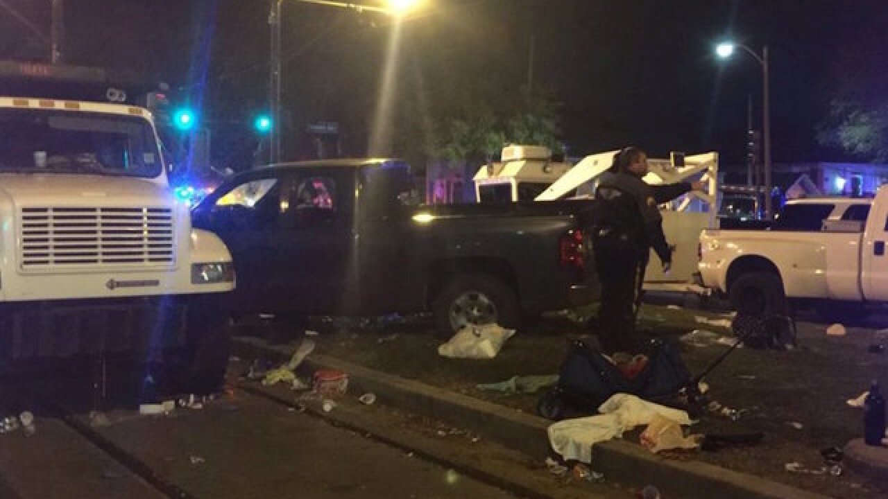 Truck rams New Orleans crowd during Mardi Gras parade; 28 injured