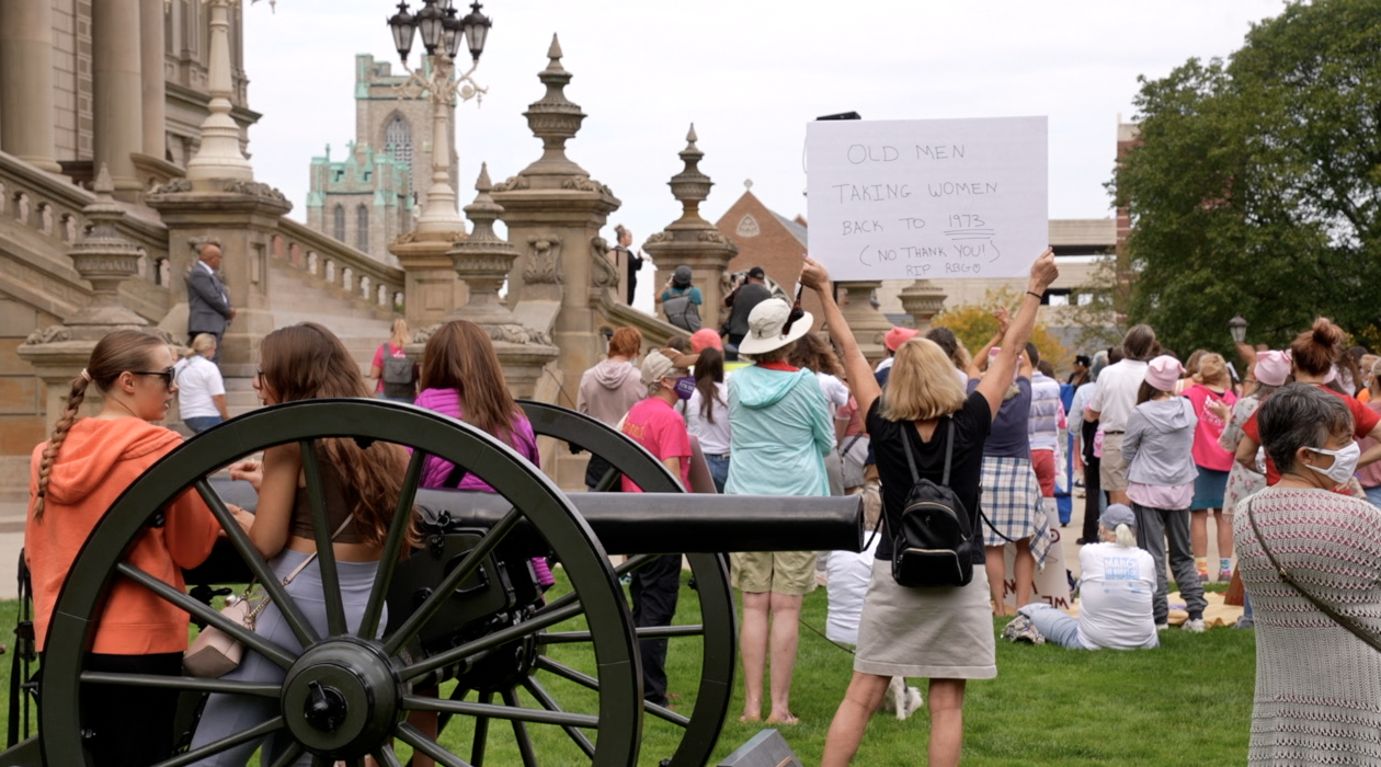 "RIP RBG" at Mi Body Mi Choice Rally