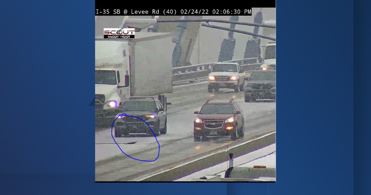 Damaged expansion joint on Bond Bridge closed lane on I-35 Damaged expansion joint on Bond Bridge closed lane on I-35
