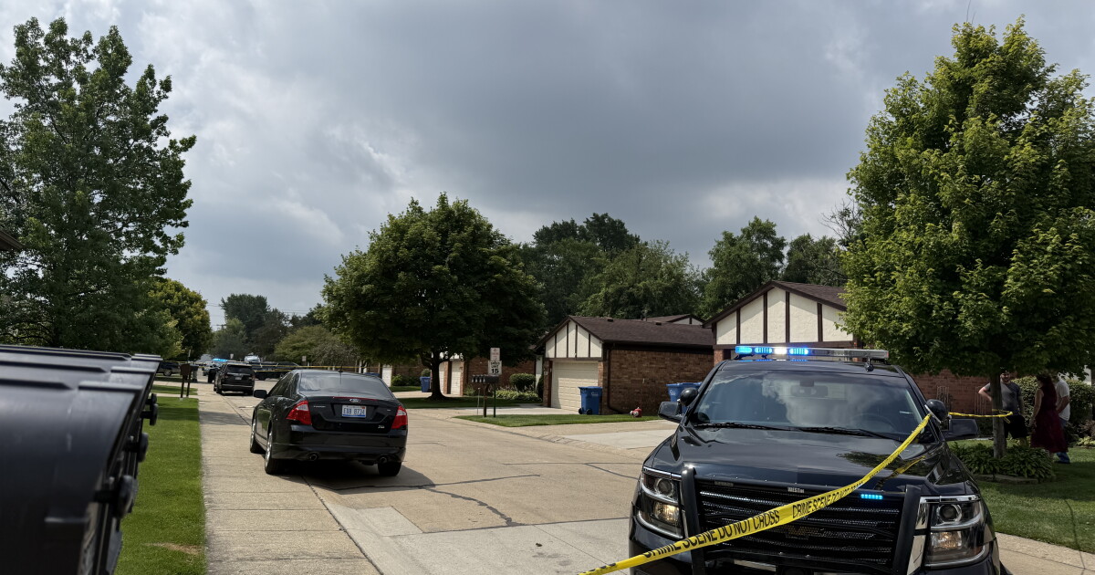 Police: 2 women found dead in Warren believed to have made suicide pact