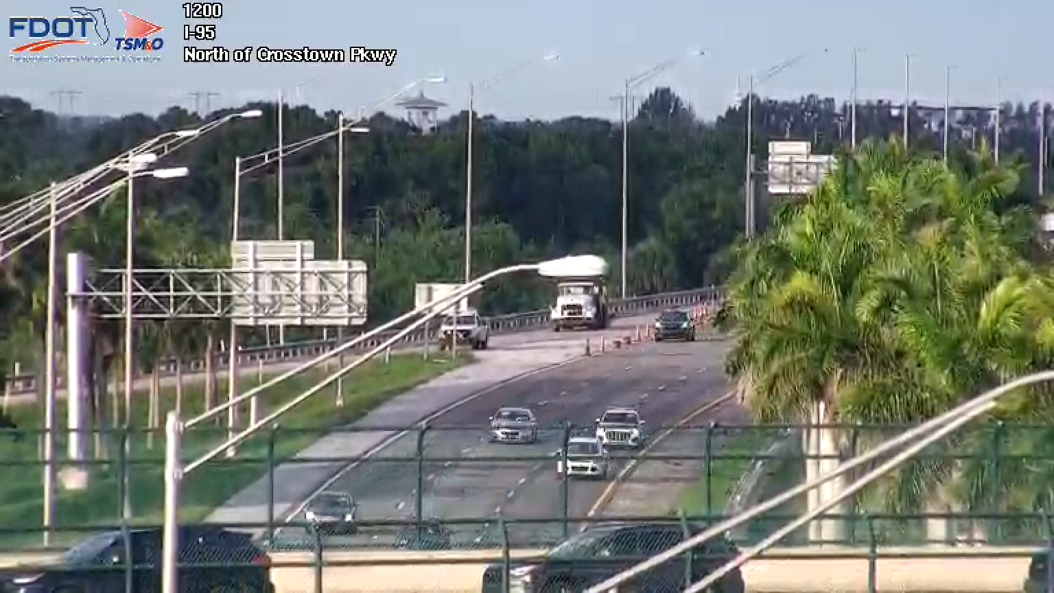 Crash on I-95 North closes off-ramp in St. Lucie County