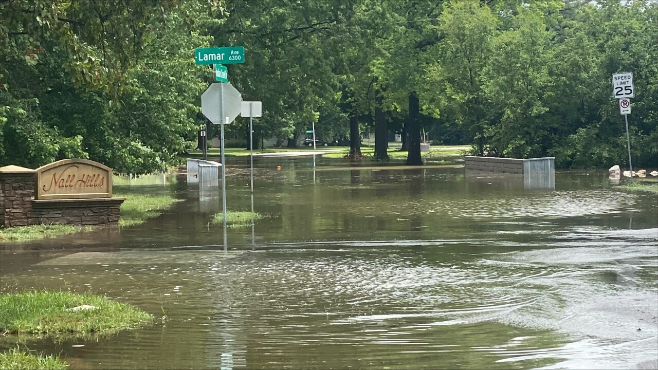 LAMAR AND INDIAN CREEK DRIVE -- PIC FROM ANDRAE.jpeg