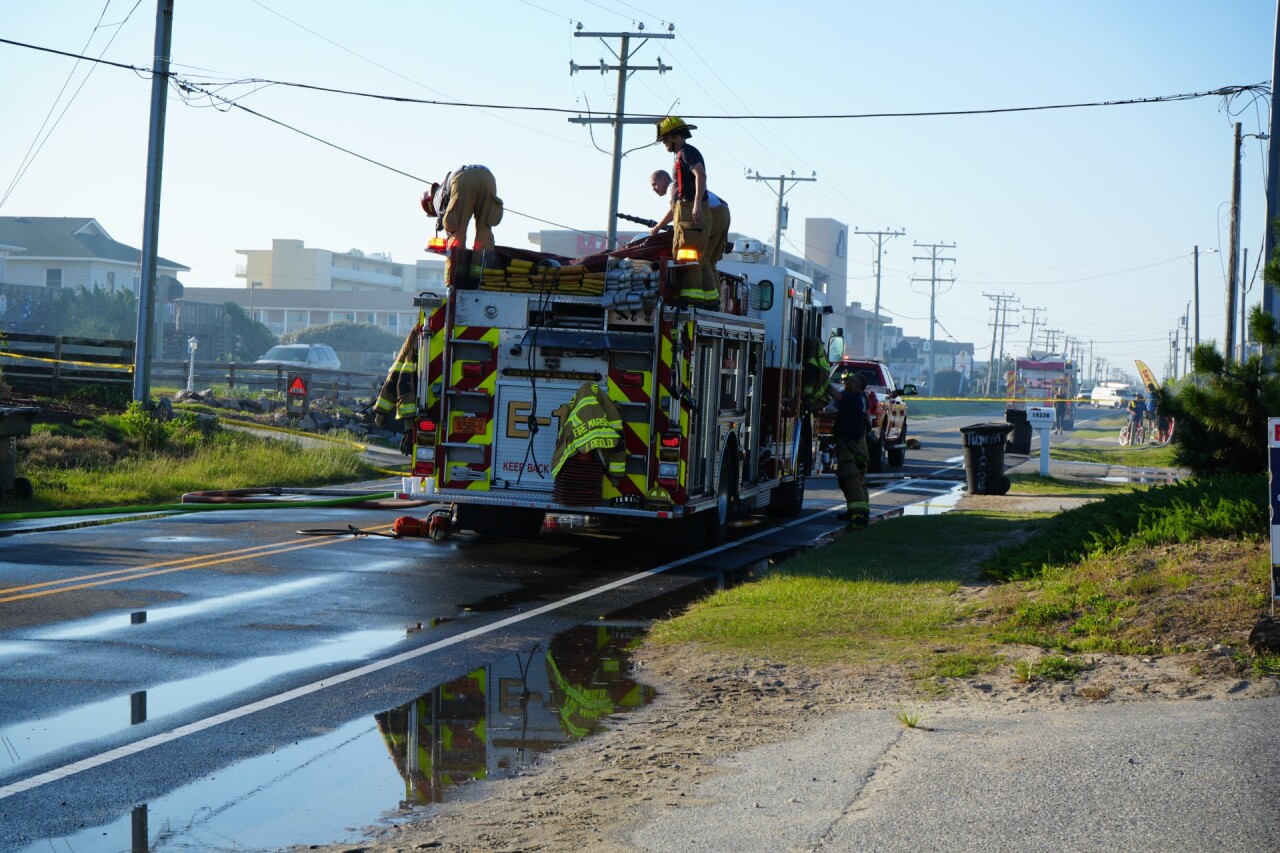 3 dead, 3 injured after massive fire breaks out in Kill Devil Hills home: Officials