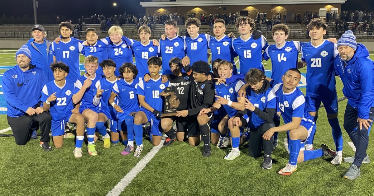 GR Catholic Central Finally Beats South Christian In State Tournament gr-catholic-central-finally-beats-south-christian-in-state-tournament