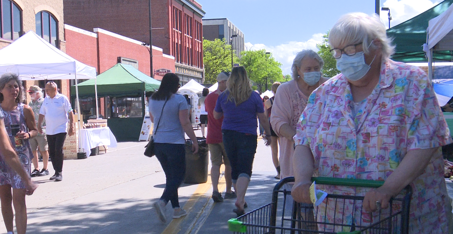 Farmers' Market on Broadway kicks off for the season