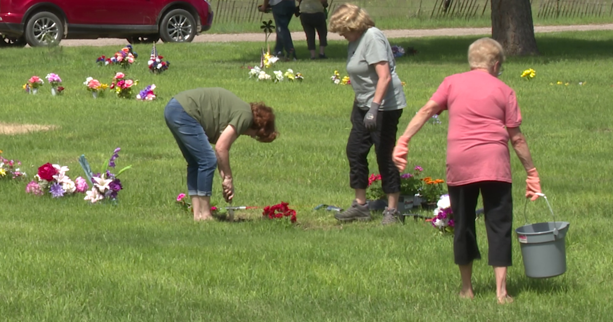 The public reacts to Highland Cemetery maintenance - Vimarsana News