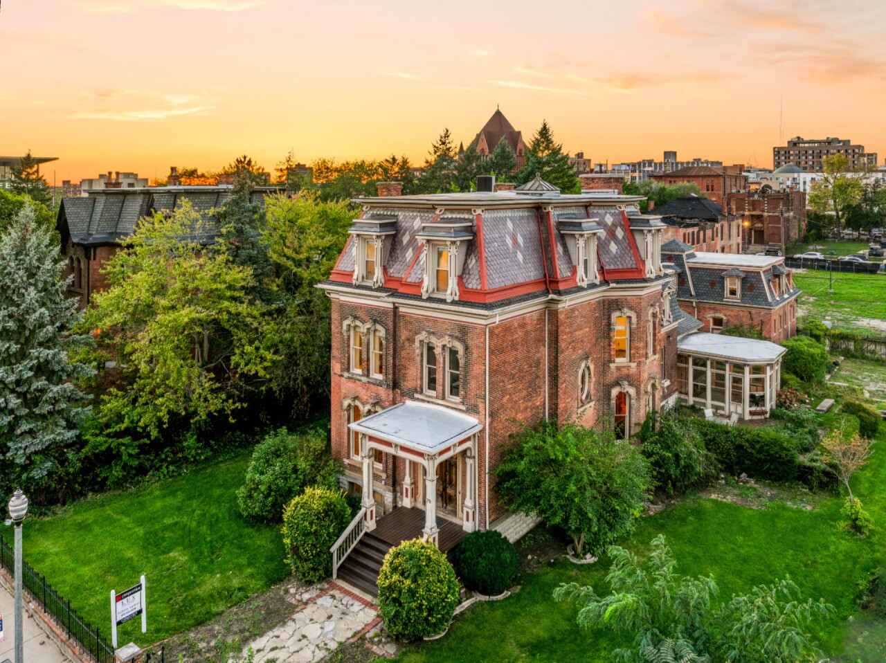 Hudson-Evans House 79 Alfred - 33.jpg