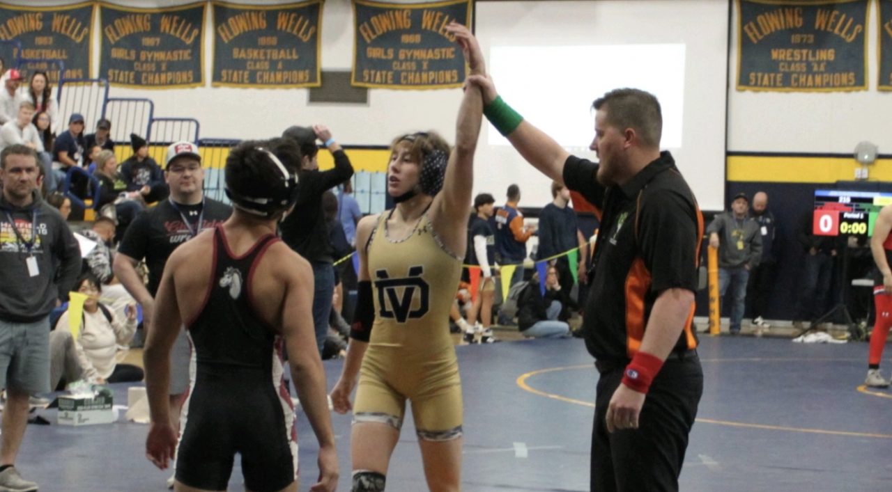 Everest Leydecker wrestling champ