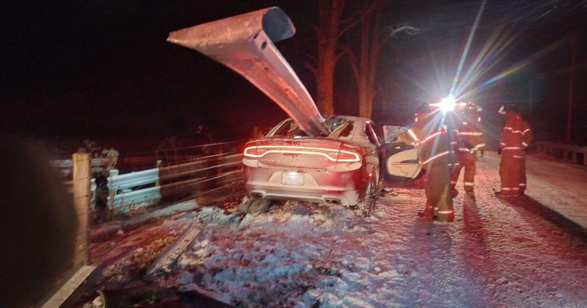 Passersby rescue driver from car impaled by guardrail during crash