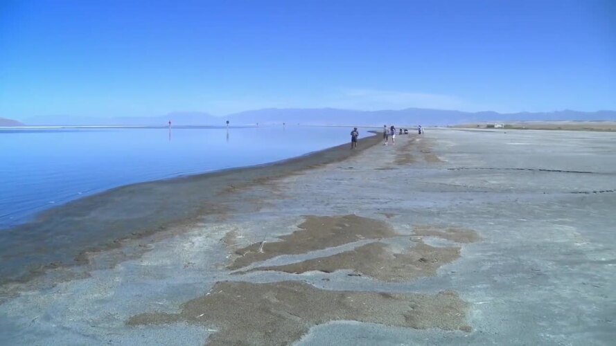 Great Salt Lake tracker returns as the lake falls below 30% full