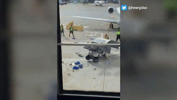 Catering truck spins out-of-control at Chicago's O'Hare International Airport