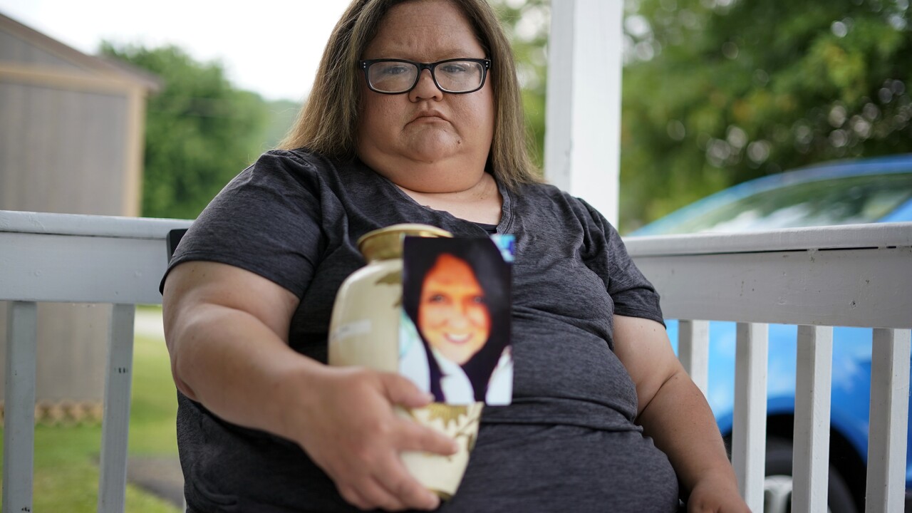 911 Dispatcher Charged