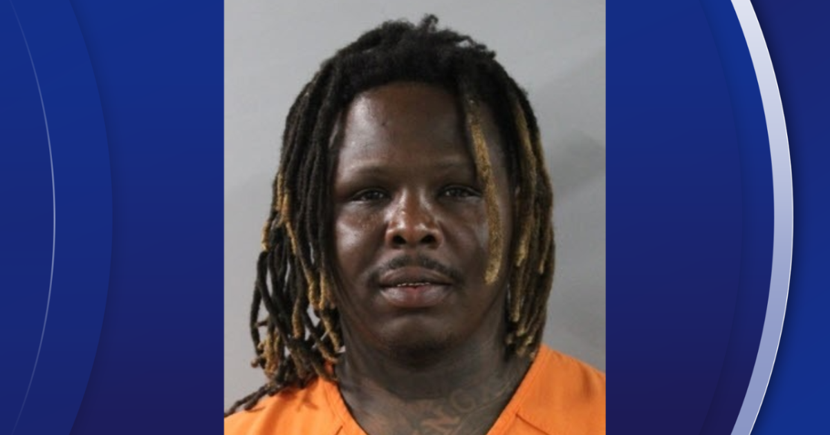 Police identify, search for suspect in fatal shooting outside lounge in Lakeland