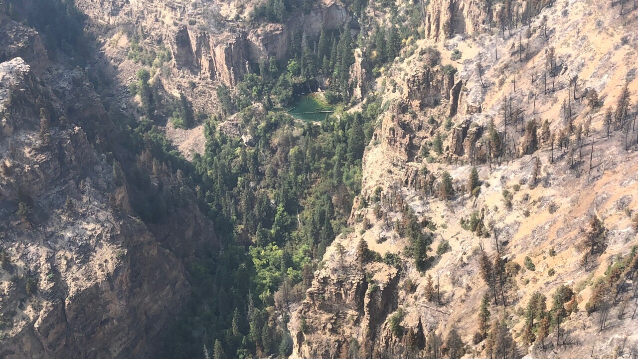 hanging lake 8-19c.jpg