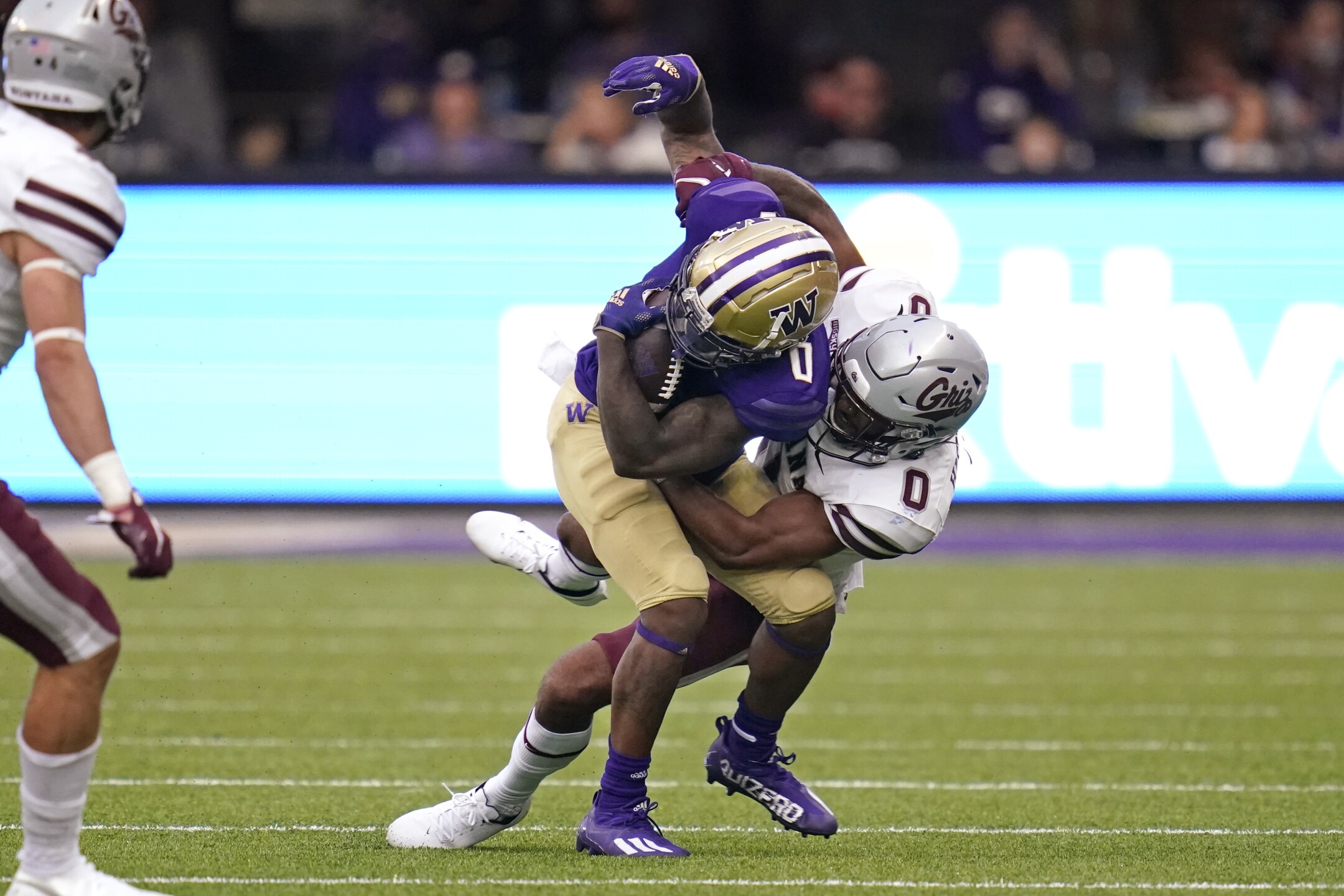 Omar Hicks Onu Giles Jackson