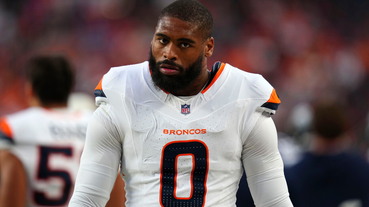 Denver Broncos linebacker Jonathon Cooper.jpg