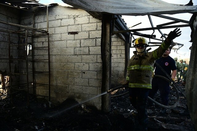 Blasts wipe out busy firework market in Mexico