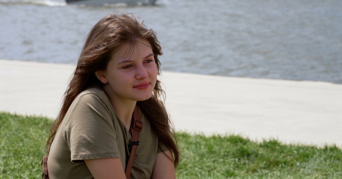 Ukrainian teen who fled war and resettled in Grand Haven is headed to Rhode Island School of Design