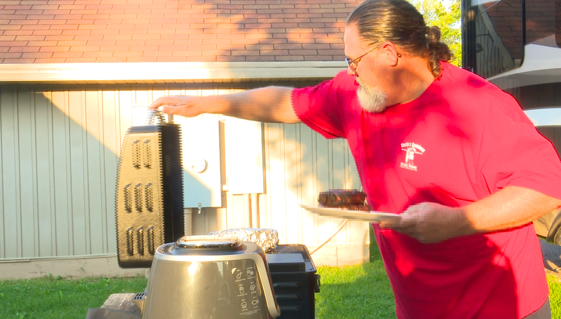 'Feels a lot like November right now': Northeast Wisconsin celebrates unofficial end to summer with fall-like temperatures