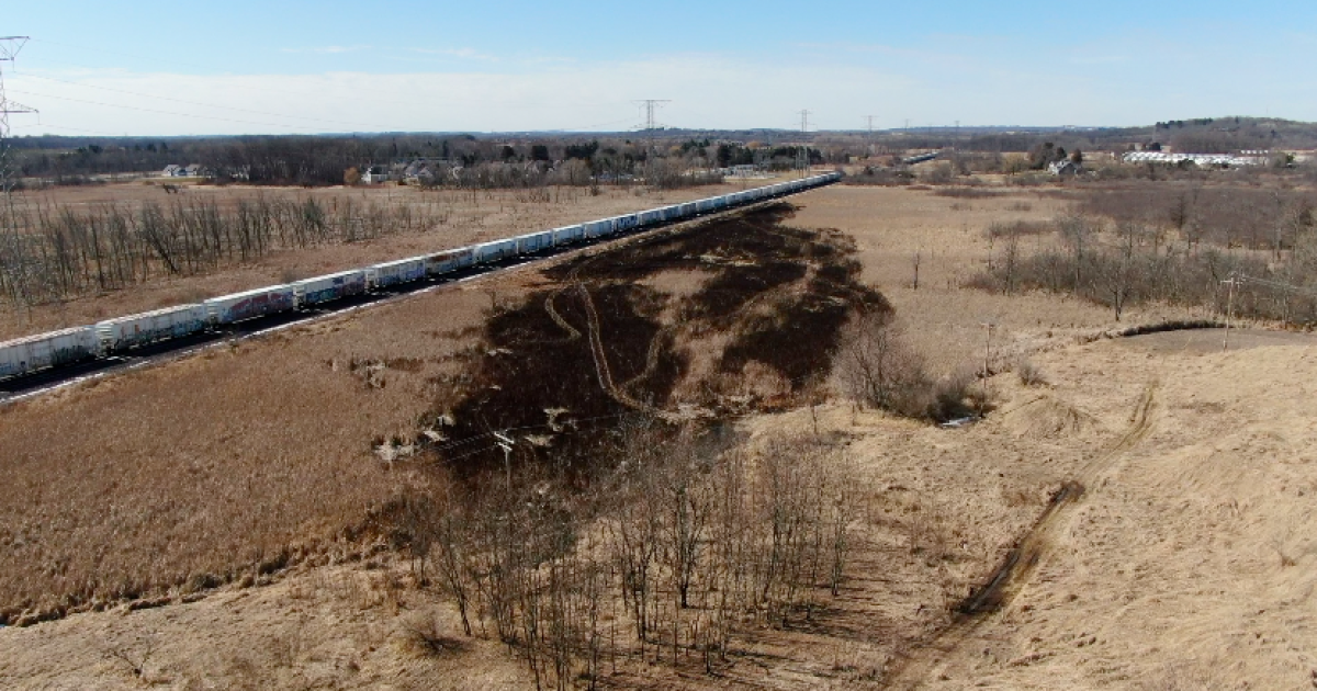Brush fire linked to power outage in Menomonee Falls