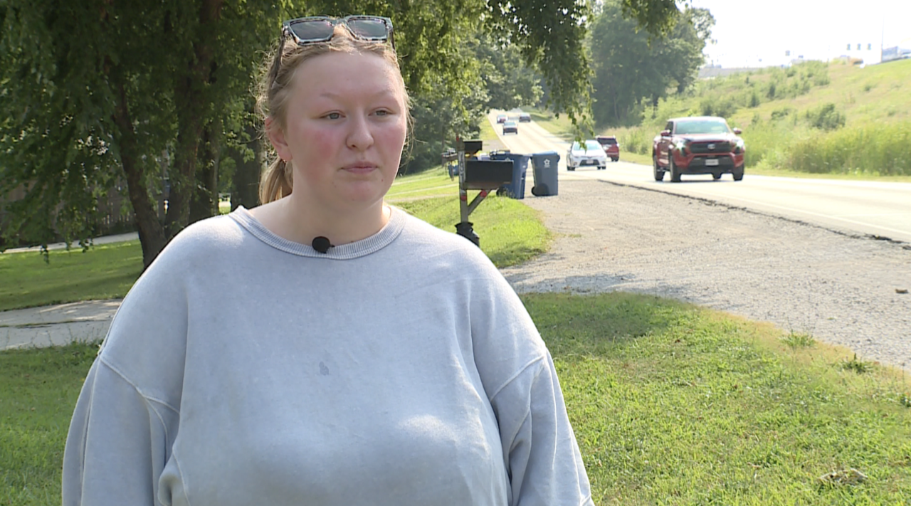 Alexa Malone, lives on Glenn Hendren Dr. .png