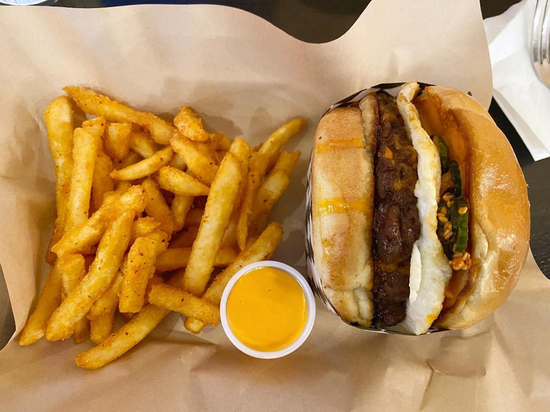 Nice Rollz Spicy Bulgogi Burger