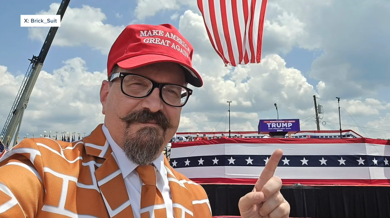 Brick Suit at rally