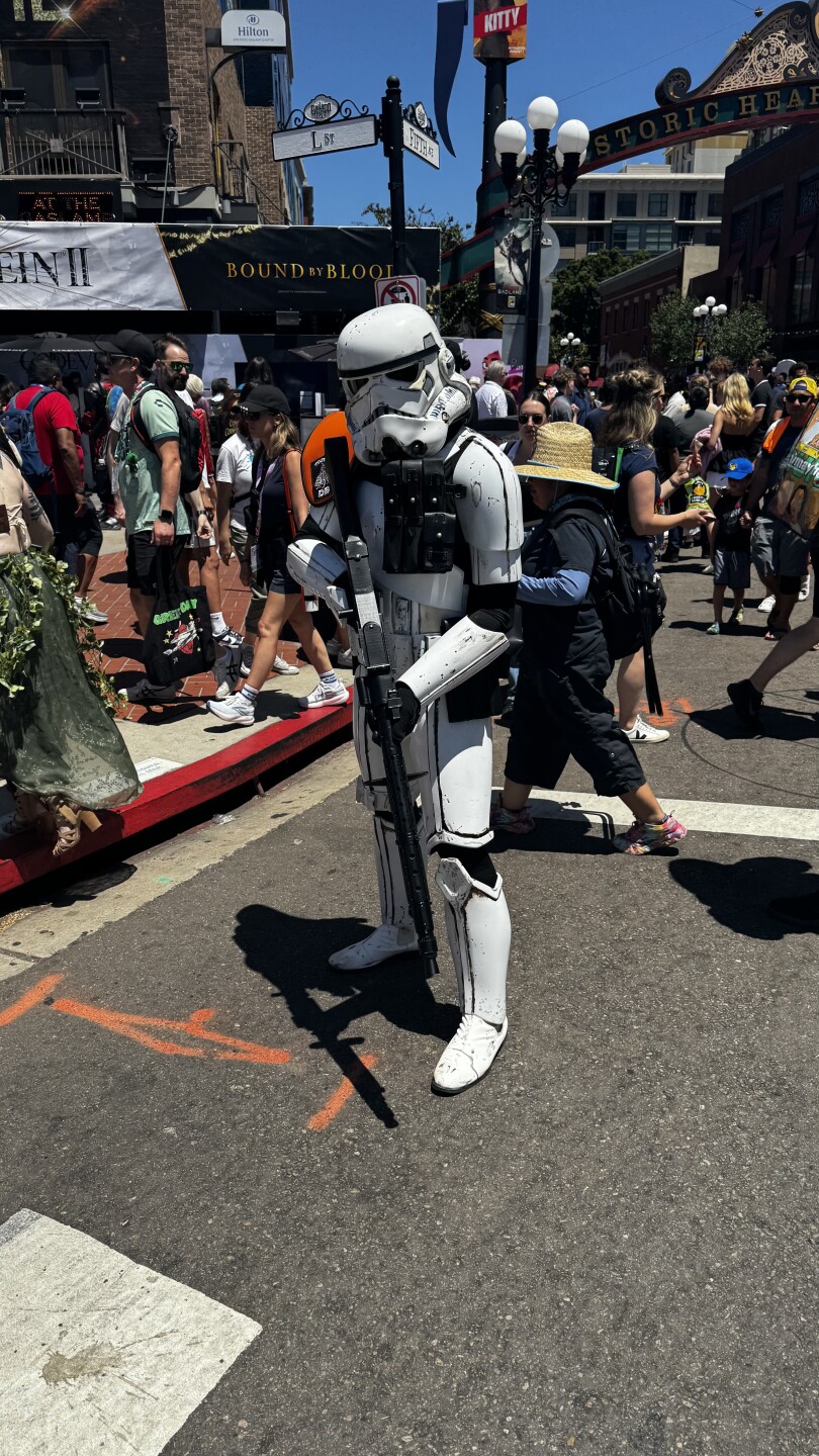 stormtroop2.jpg