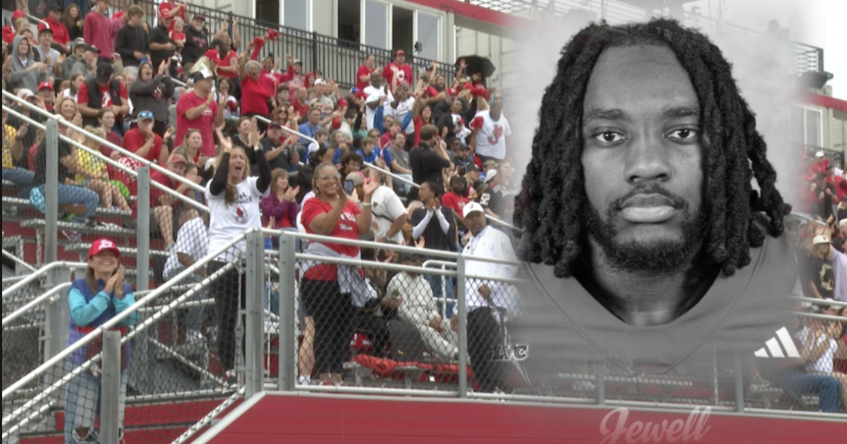 Coverage image for: William Jewell's football team wins 28-21 at first home game since MicahJo Barnett's death