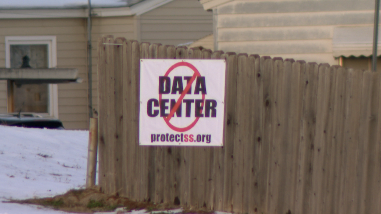 Sand Springs anti-data center sign.png