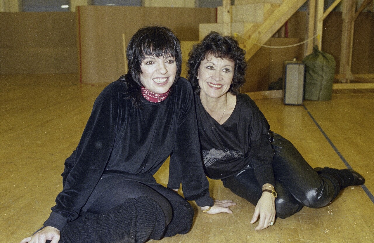 Chita Rivera and Liza Minnelli in 1984