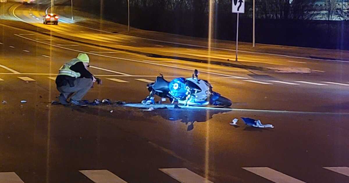 One dead after motorcycle crash shuts down Man o' War Blvd