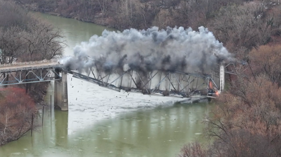 4th Bridge demolition
