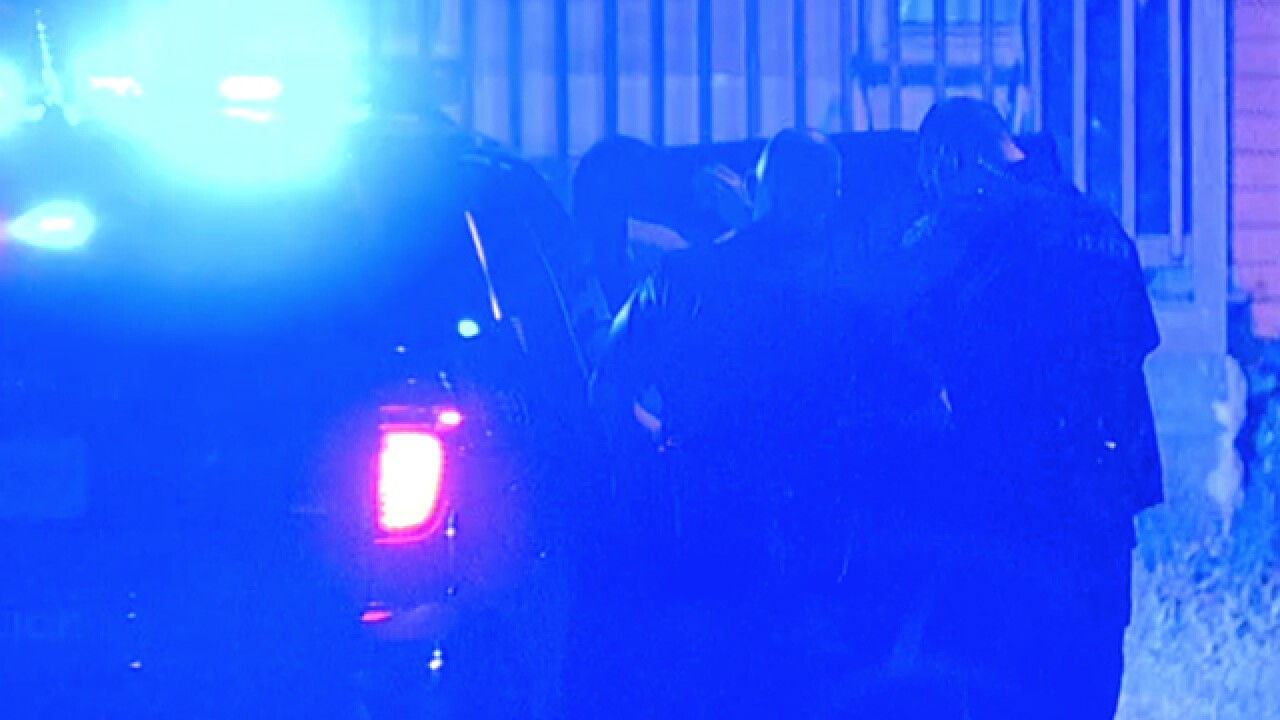 Police pursue stolen car for 20 minutes